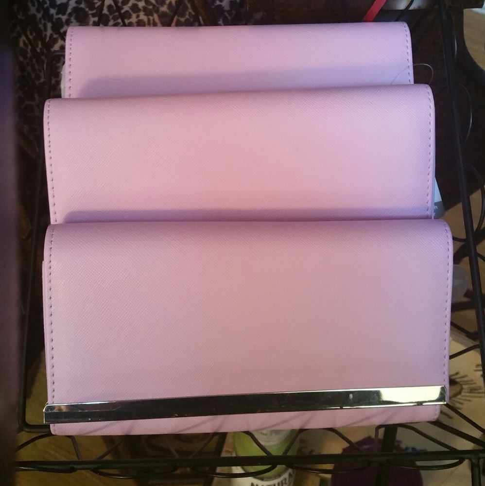 Nwt...Piper clutch organizer